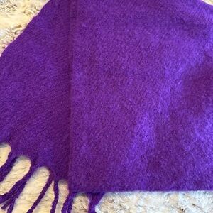 GAP Vibrant Purple Women's Scarf